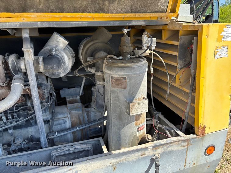 image for item FC5577 2010 Atlas Copco XAS 375 T3 RSC air compressor