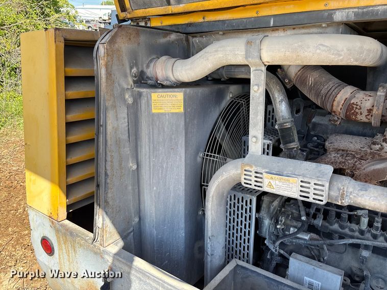 image for item FC5577 2010 Atlas Copco XAS 375 T3 RSC air compressor