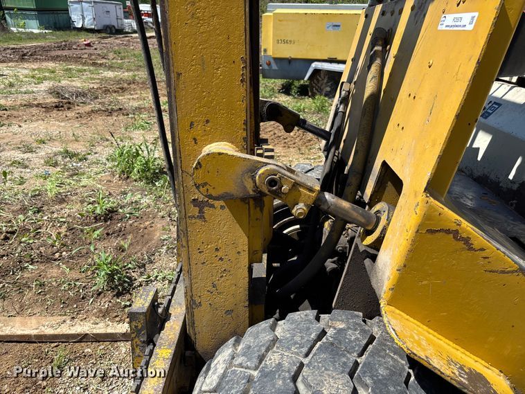 image for item FC5578 2016 Yale GP-050-SANFPS forklift