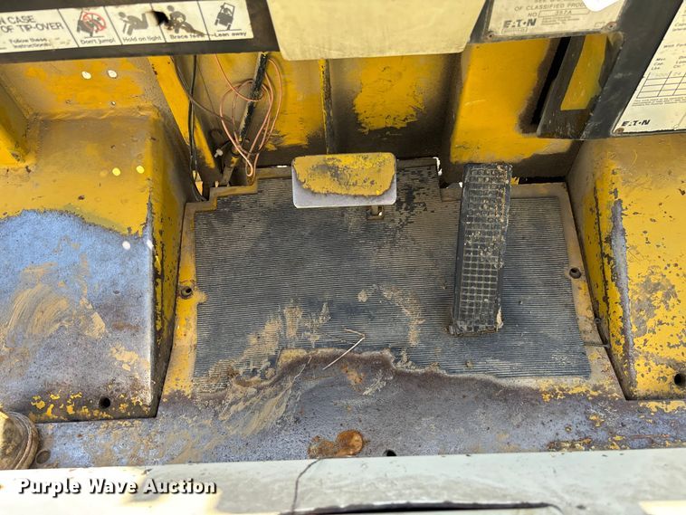image for item FC5578 2016 Yale GP-050-SANFPS forklift