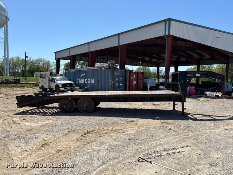 image for item FC5583 2009 Starlite equipment trailer