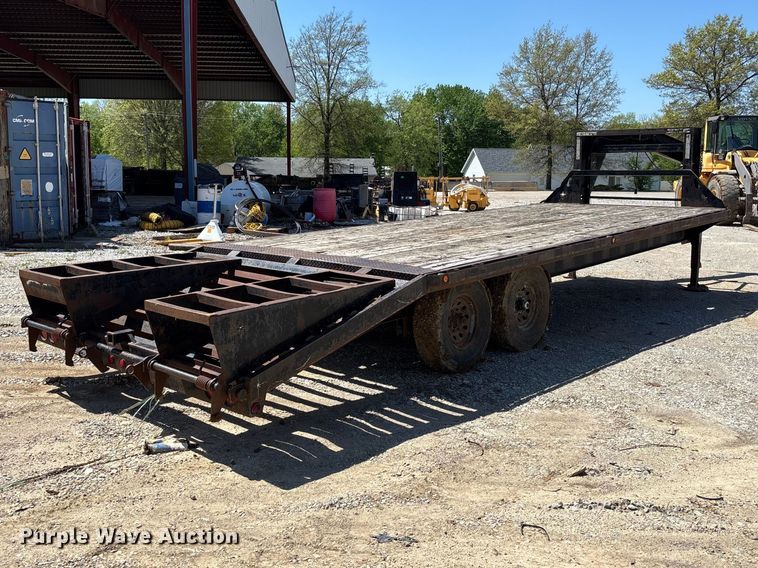 image for item FC5583 2009 Starlite equipment trailer