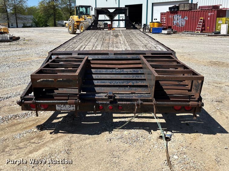 image for item FC5583 2009 Starlite equipment trailer
