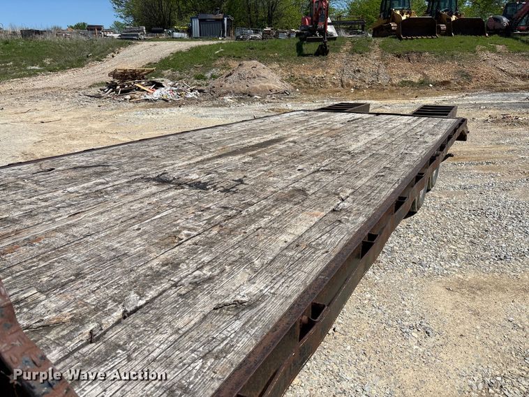 image for item FC5583 2009 Starlite equipment trailer