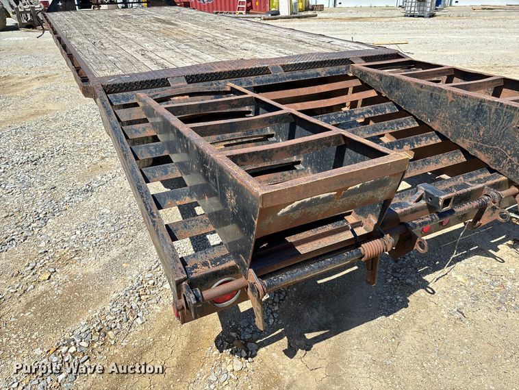 image for item FC5583 2009 Starlite equipment trailer