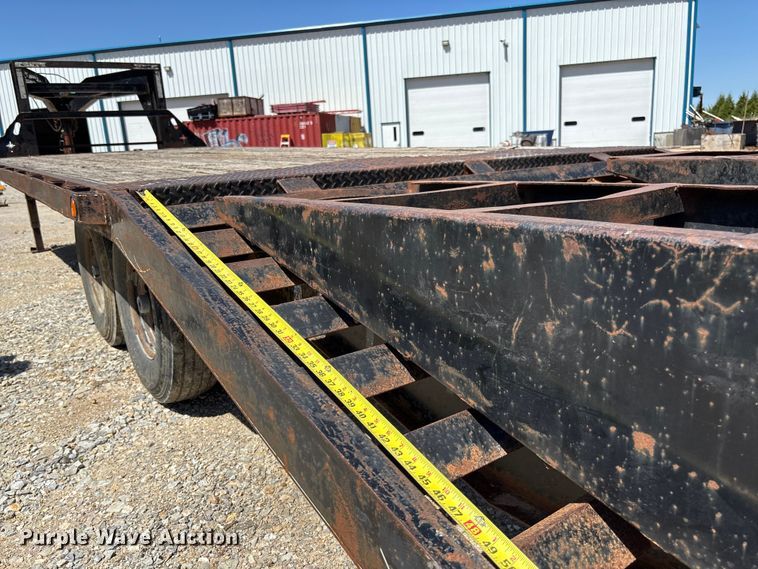 image for item FC5583 2009 Starlite equipment trailer