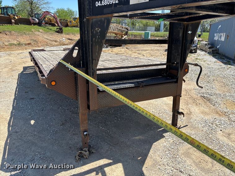 image for item FC5583 2009 Starlite equipment trailer