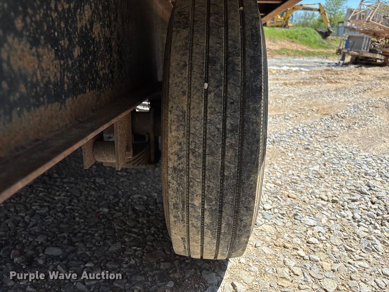 image for item FC5583 2009 Starlite equipment trailer