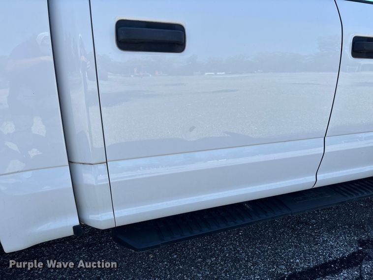 image for item FC5584 2018 Ford F150 Crew Cab pickup truck