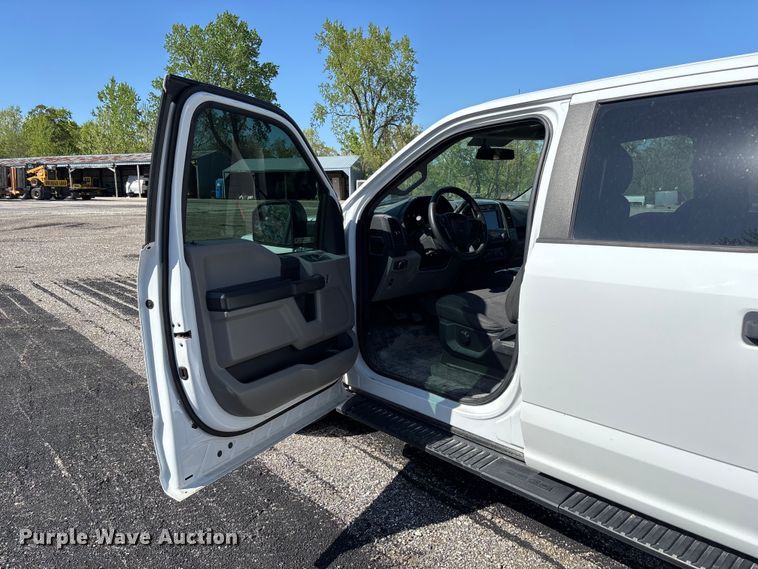 image for item FC5584 2018 Ford F150 Crew Cab pickup truck