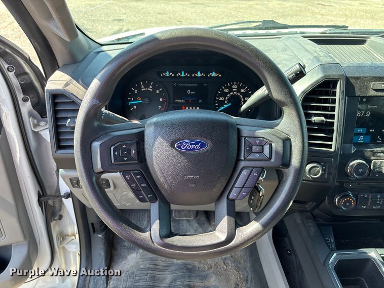 image for item FC5584 2018 Ford F150 Crew Cab pickup truck