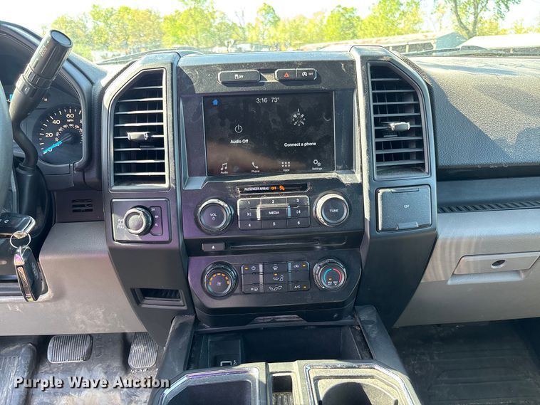 image for item FC5584 2018 Ford F150 Crew Cab pickup truck