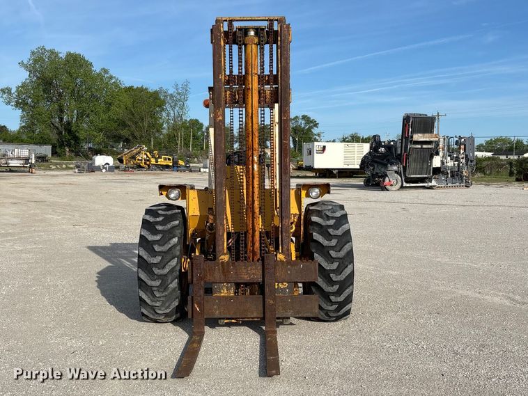 image for item FC5587 International 4500B forklift