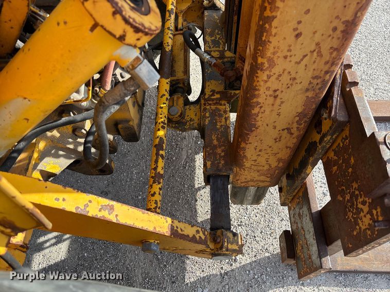 image for item FC5587 International 4500B forklift