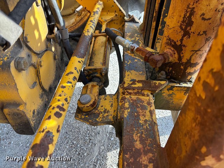image for item FC5587 International 4500B forklift