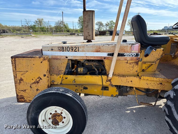 image for item FC5587 International 4500B forklift