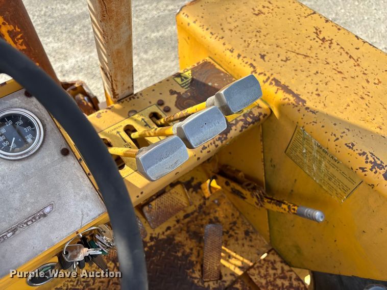 image for item FC5587 International 4500B forklift