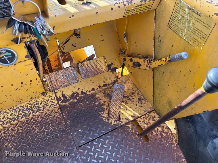 image for item FC5587 International 4500B forklift