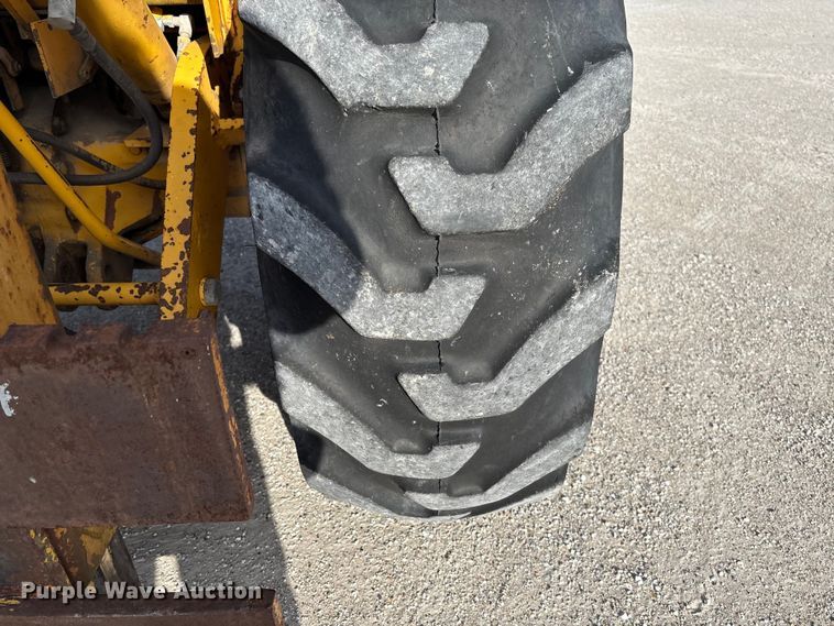 image for item FC5587 International 4500B forklift