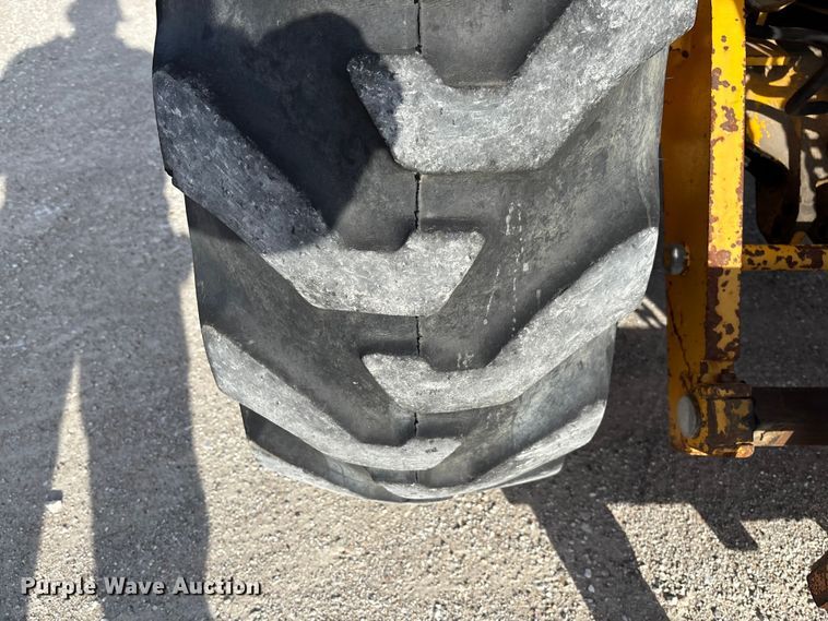 image for item FC5587 International 4500B forklift
