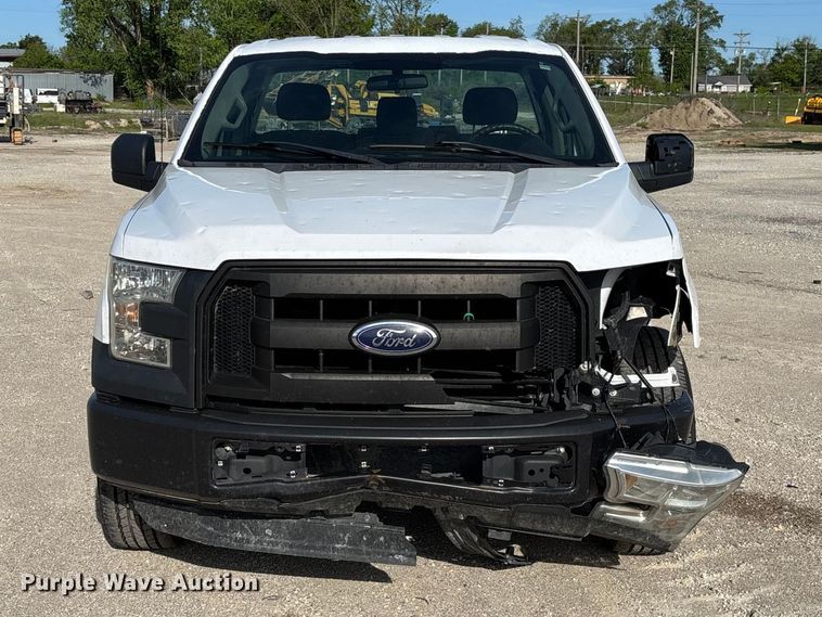 image for item FC5588 2016 Ford F150 XL pickup truck