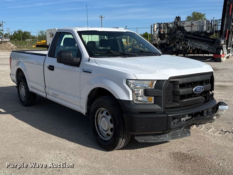image for item FC5588 2016 Ford F150 XL pickup truck