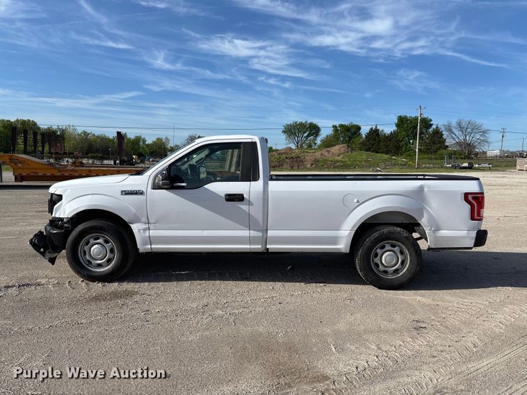 image for item FC5588 2016 Ford F150 XL pickup truck