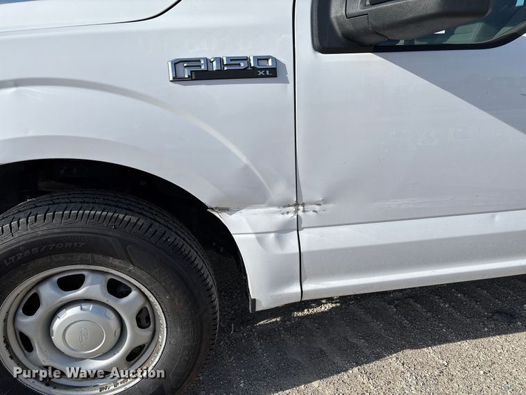 image for item FC5588 2016 Ford F150 XL pickup truck