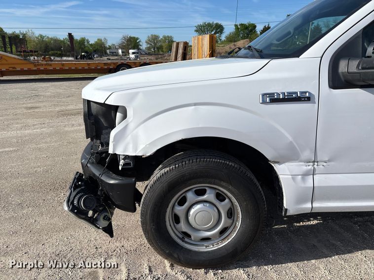 image for item FC5588 2016 Ford F150 XL pickup truck