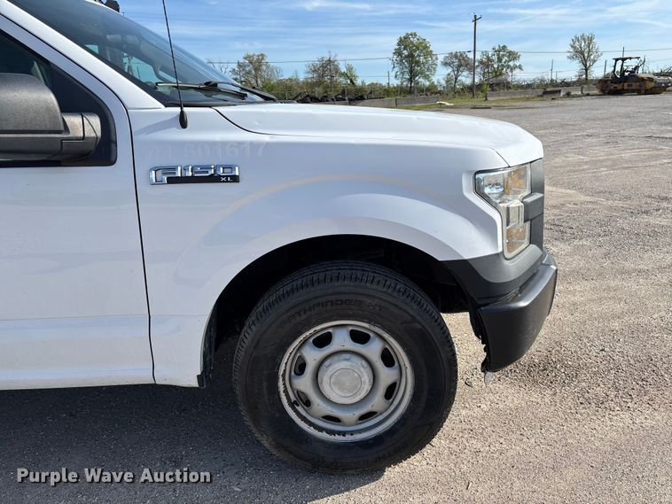image for item FC5588 2016 Ford F150 XL pickup truck
