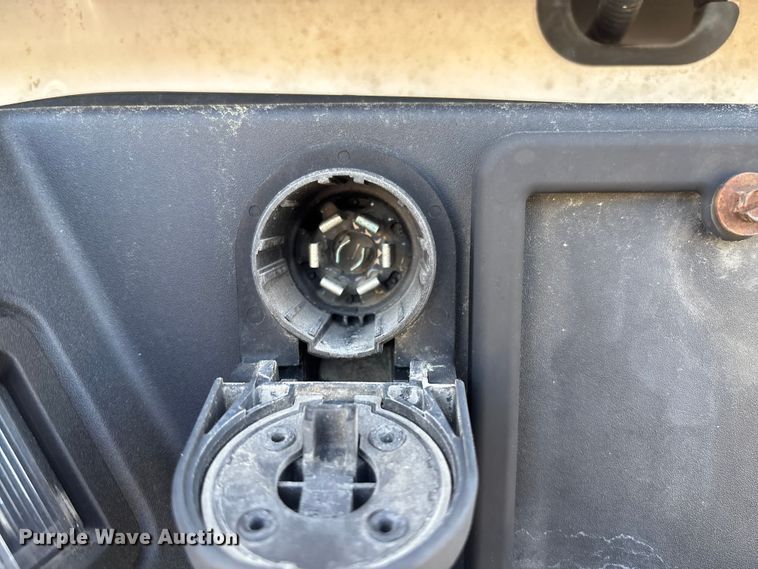 image for item FC5588 2016 Ford F150 XL pickup truck