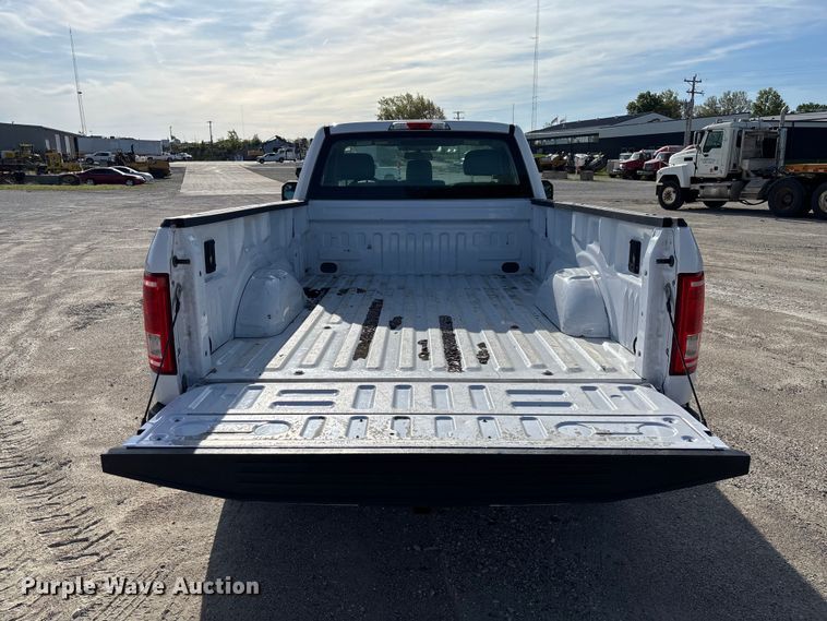 image for item FC5588 2016 Ford F150 XL pickup truck