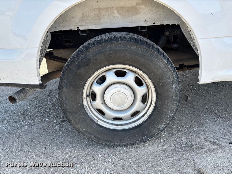 image for item FC5588 2016 Ford F150 XL pickup truck
