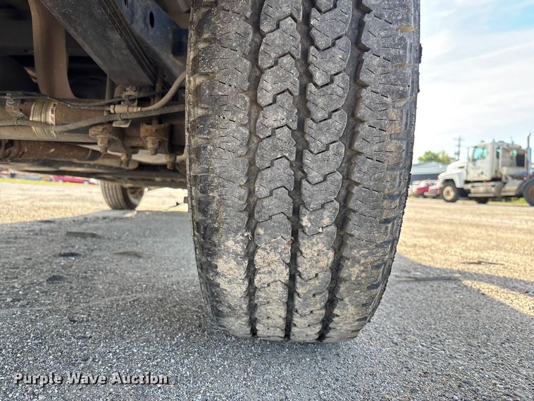 image for item FC5588 2016 Ford F150 XL pickup truck