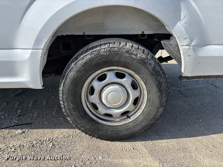 image for item FC5588 2016 Ford F150 XL pickup truck