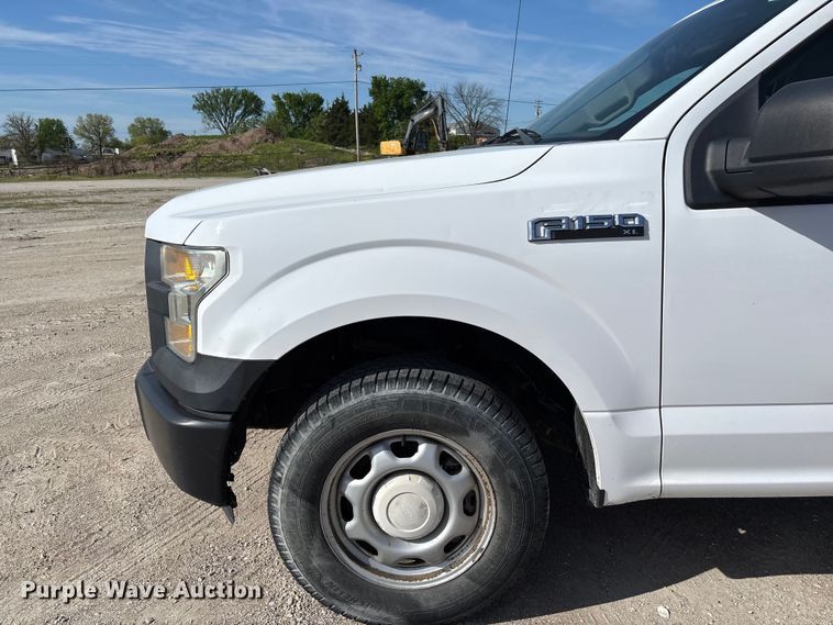 image for item FC5590 2016 Ford F150 XL pickup truck