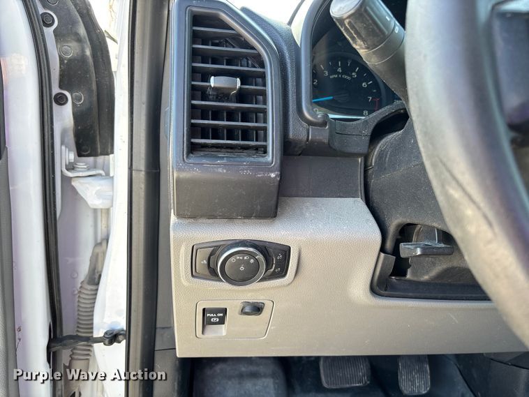 image for item FC5590 2016 Ford F150 XL pickup truck