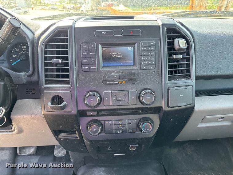 image for item FC5590 2016 Ford F150 XL pickup truck