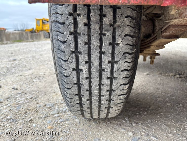 image for item FC5604 1995 Belshe GT-2 equipment trailer