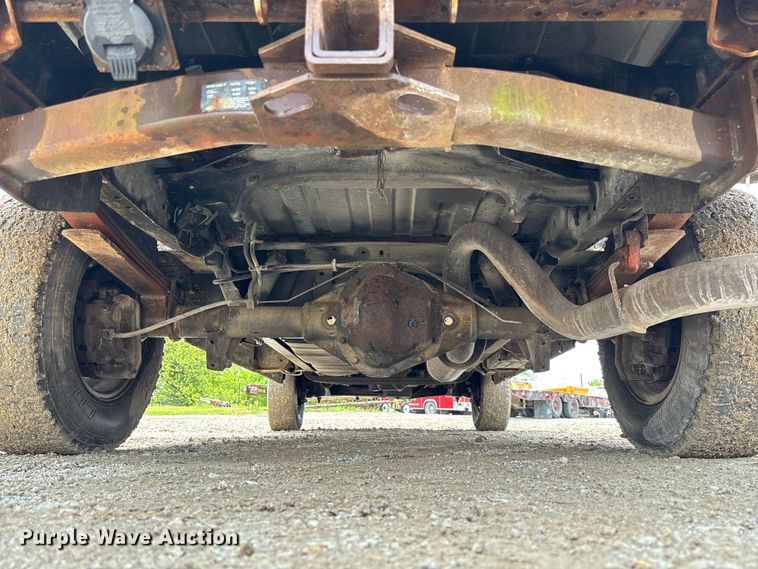 image for item FC5619 2003 Ford E350 van