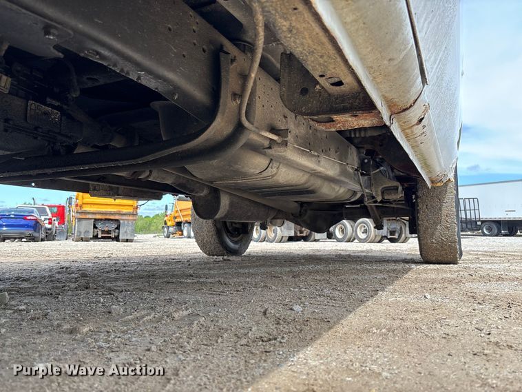 image for item FC5619 2003 Ford E350 van