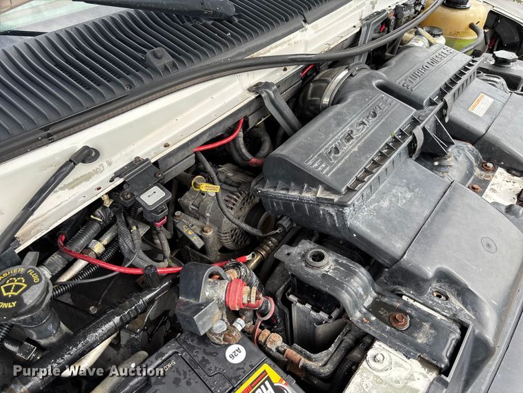 image for item FC5619 2003 Ford E350 van