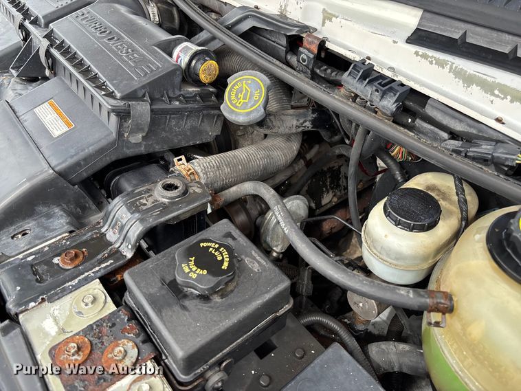 image for item FC5619 2003 Ford E350 van