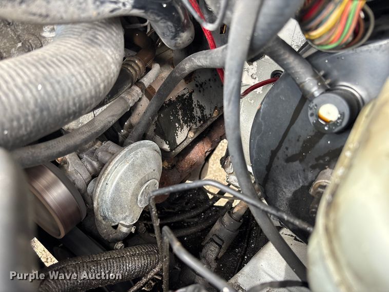 image for item FC5619 2003 Ford E350 van