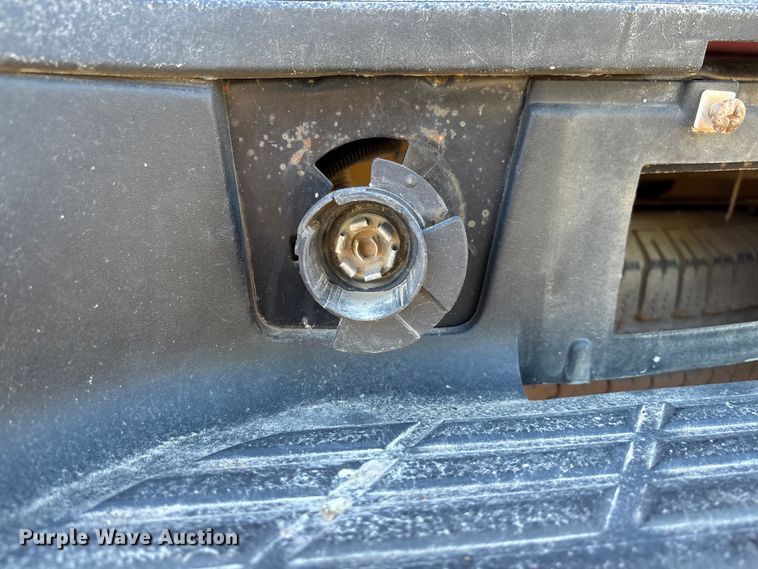 image for item FC5633 2011 Chevrolet Silverado 3500HD Crew Cab pickup truck