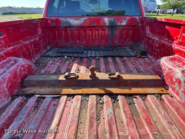 image for item FC5633 2011 Chevrolet Silverado 3500HD Crew Cab pickup truck