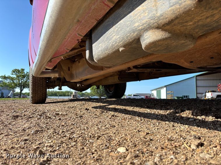 image for item FC5633 2011 Chevrolet Silverado 3500HD Crew Cab pickup truck