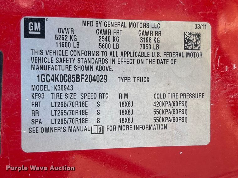 image for item FC5633 2011 Chevrolet Silverado 3500HD Crew Cab pickup truck