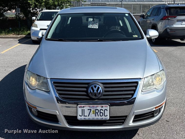 image for item FC5634 2010 Volkswagen Passat 