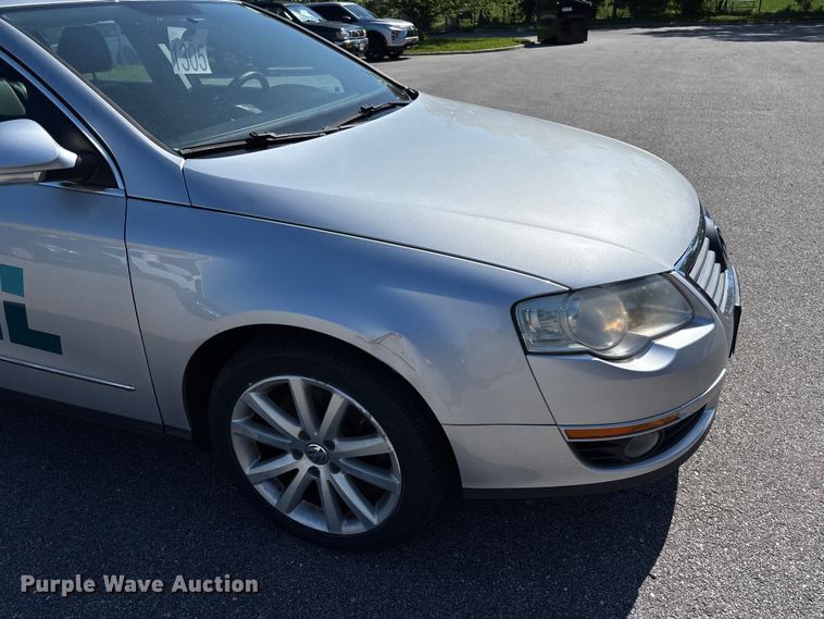 image for item FC5634 2010 Volkswagen Passat 